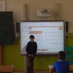 Foto z alba u článku