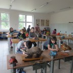 Foto z alba u článku