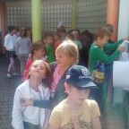 Foto z alba u článku