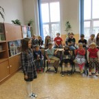 Foto z alba u článku