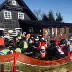 Foto z alba u článku