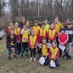 Foto z alba u článku